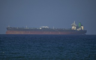 厦门特朗普称12日有34艘船只通过霍尔木兹海峡