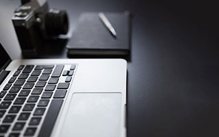 厦门美退役军人在国会高喊没人愿意为以而战，遭暴力拉拽拖出